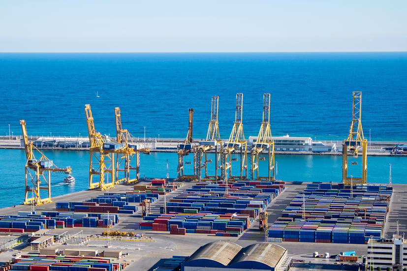 https://portaledicion.mineco.gob.es/MediaNoticia/mineco/prensa/imagenes/2026/03/El-deficit-comercial-reduce-en-enero.jpg